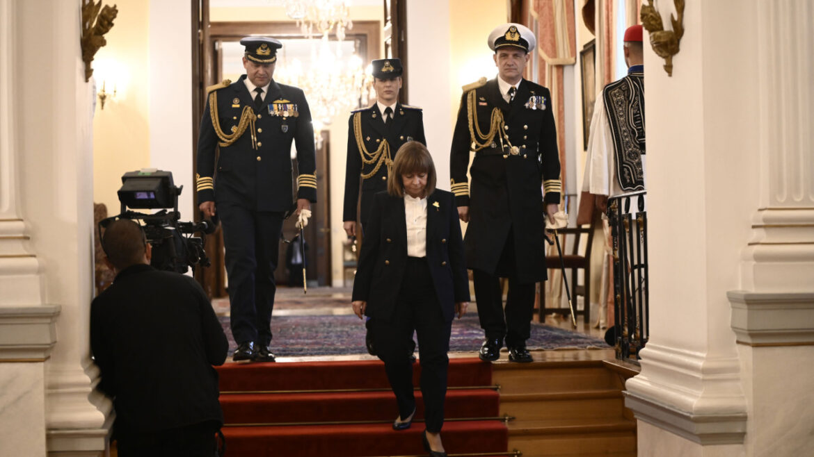 Σακελλαροπούλου: Δέχθηκε ευχές της πολιτικής, στρατιωτικής, θρησκευτικής ηγεσίας και παιδιών των Χωριών SOS