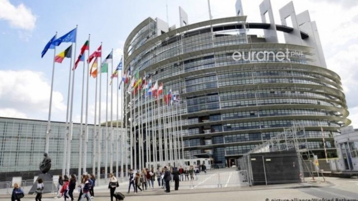 Πάνω από 36.000 νέοι Ευρωπαίοι θα ταξιδέψουν δωρεάν σε όλη την Ευρώπη