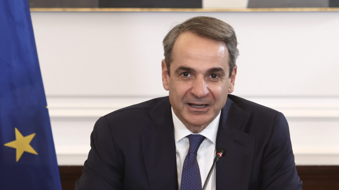 Τηλεδιάσκεψη Μητσοτάκη με τους επικεφαλής των Αρχών της Ελλάδας στο εξωτερικό