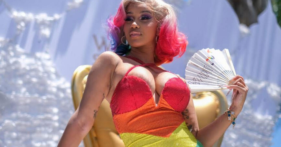 Η Cardi B θέλει το «τέλειο» τραγούδι για να συνεργαστεί με τη Rihanna