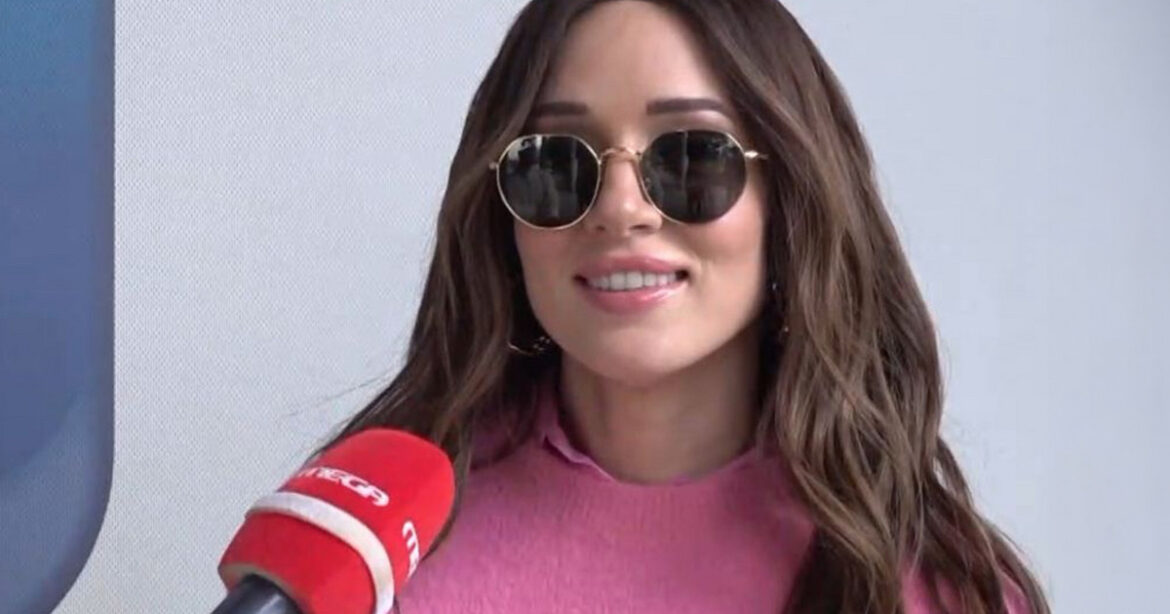 Καλομοίρα: Ο σύζυγός μου με ρώτησε αν έχω κάνει πλαστικές και γέλαγε