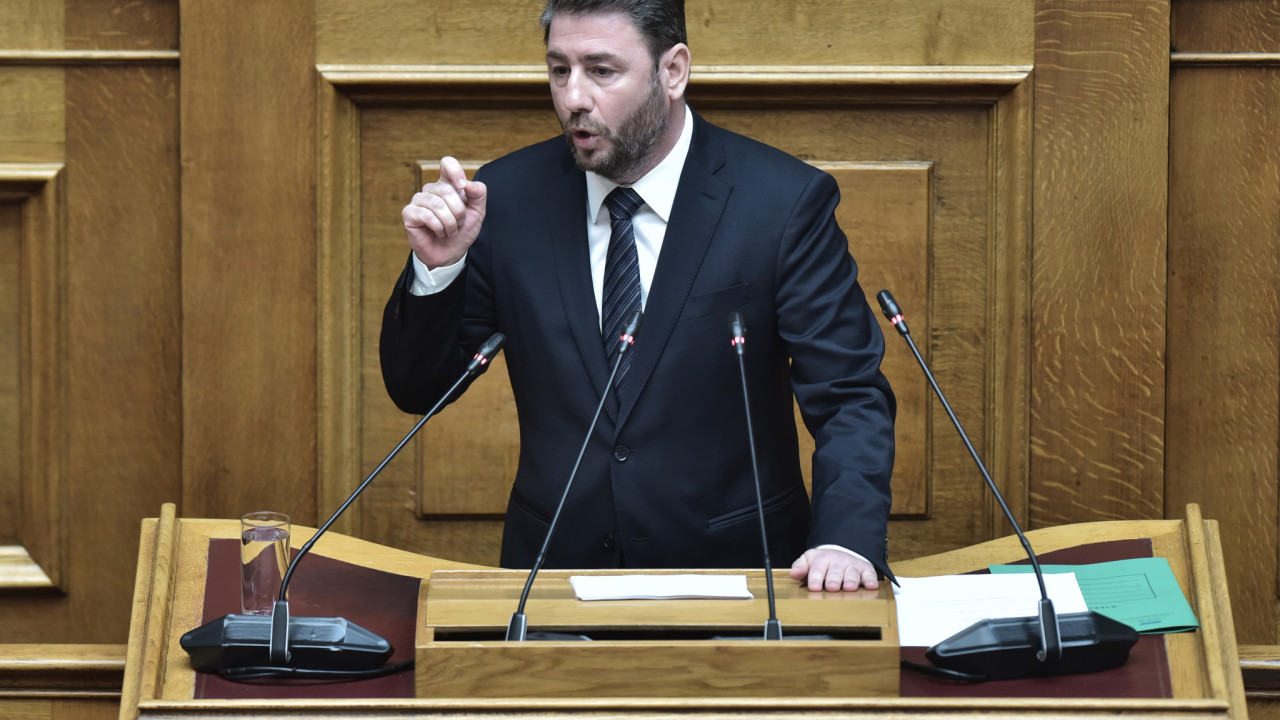 Δευτερολογία Ανδρουλάκη: O πρωθυπουργός έχει μάθει να πετά τη μπάλα στην κερκίδα 1
