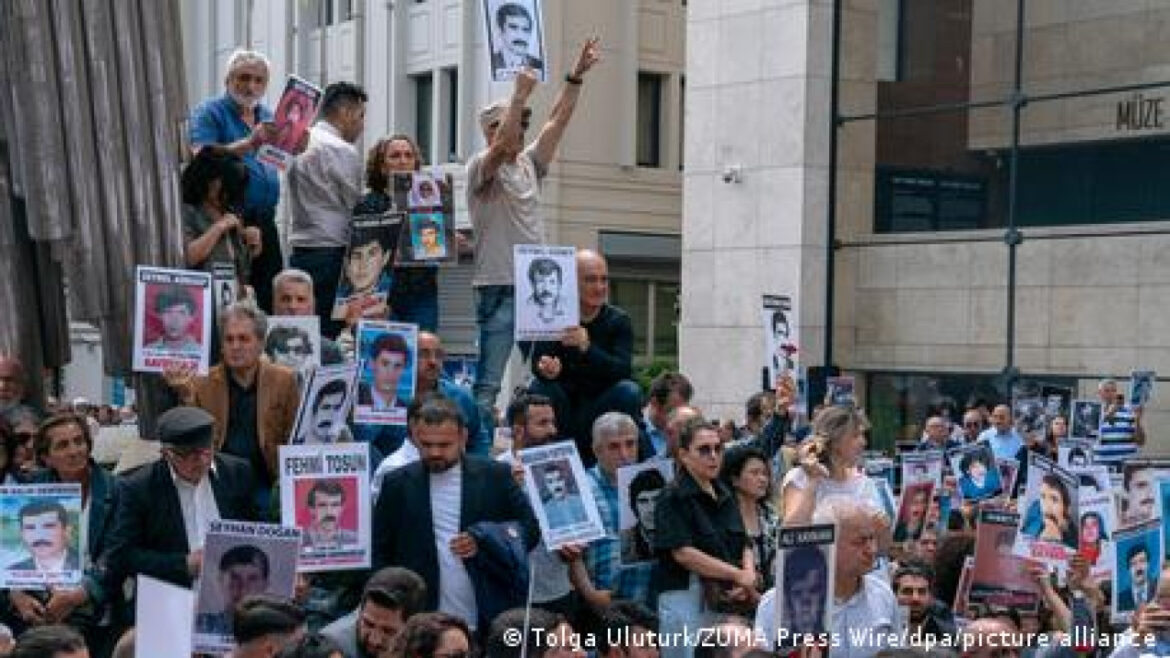 Τουρκία: Οι Μητέρες του Σαββάτου επιμένουν
