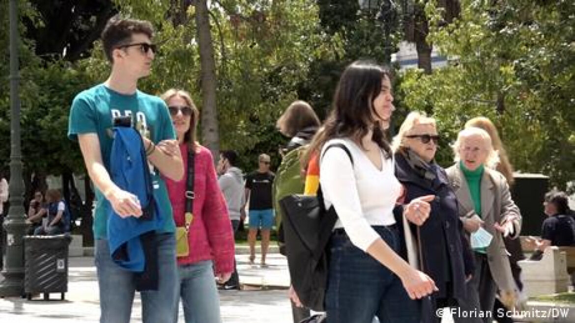 Έρευνα: Eυρωπαίοι, αλλά χωρίς «φωνή» οι νέοι στην ΕΕ