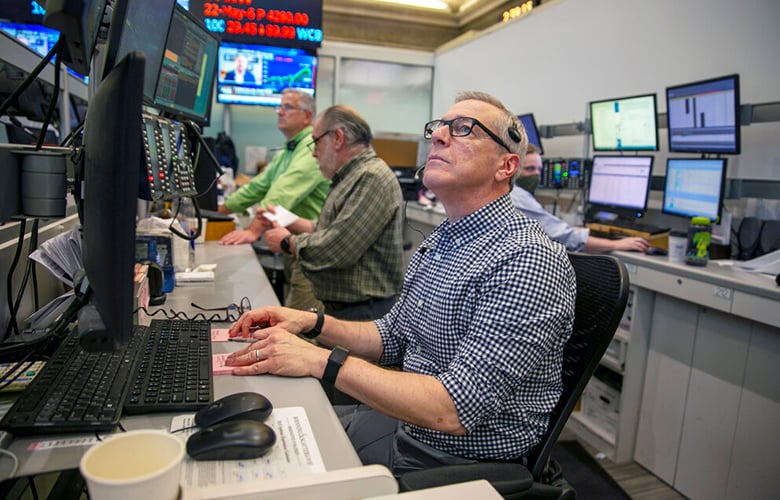 Στη δίνη των Γαλλικών εκλογών τα ελληνικά ομόλογα – News.gr