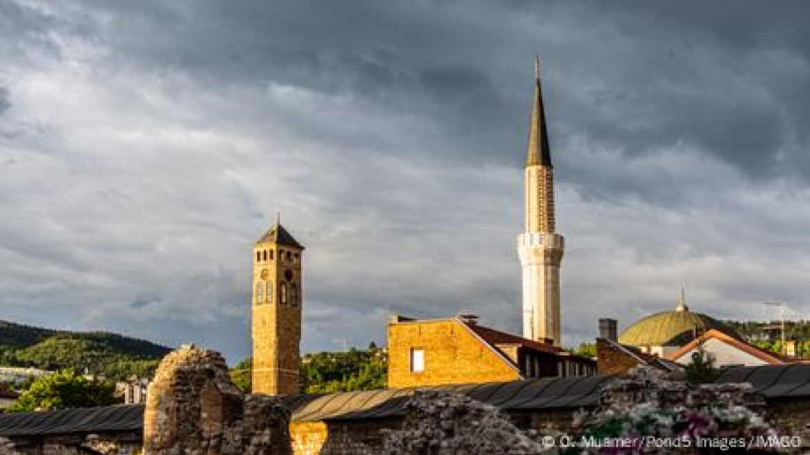 DW: Ο Ισλαμισμός φουντώνει στα Δυτικά Βαλκάνια