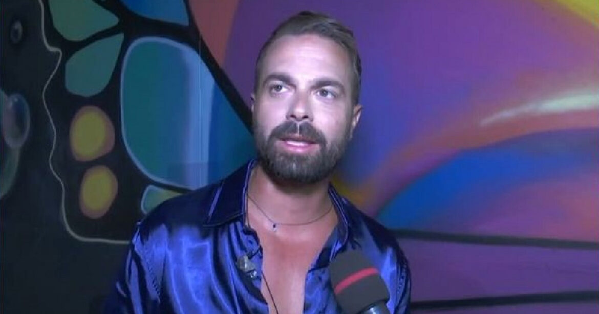 Ηλίας Βρεττός για Βανδή: Κανονικά η μουσική θα έπρεπε να ενώνει, να τη χρησιμοποιούμε για να γίνουμε φίλοι