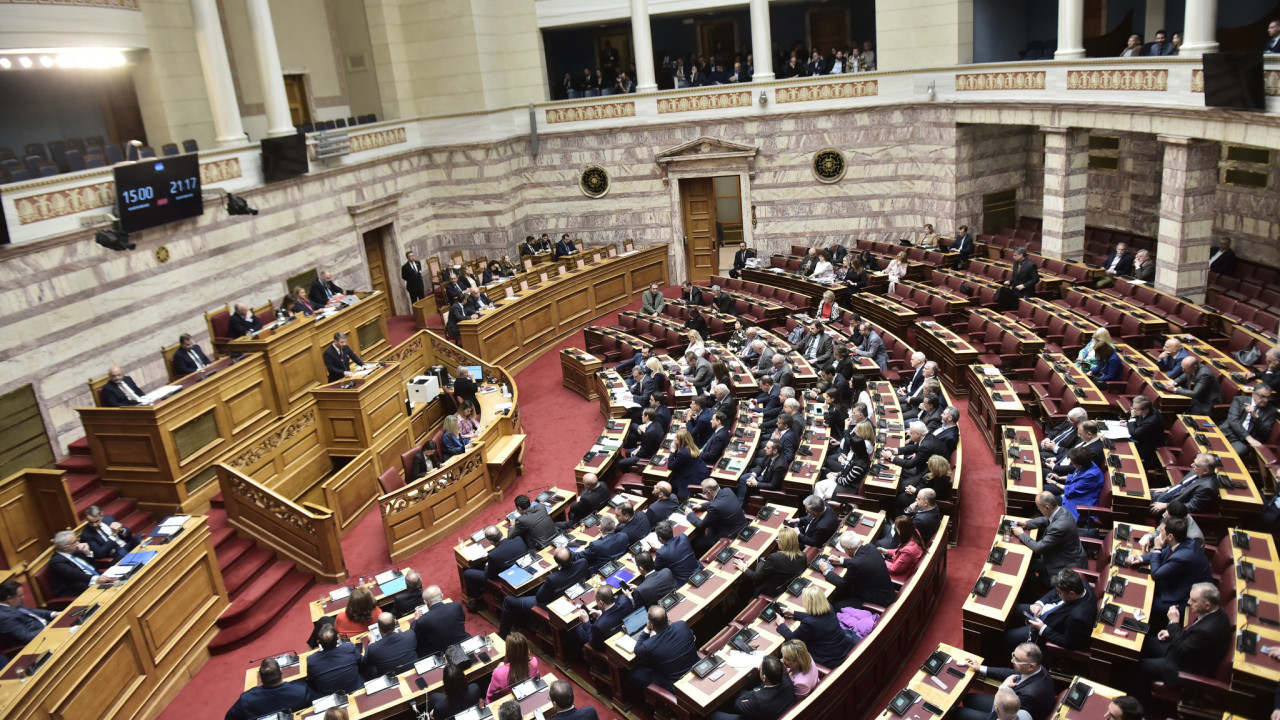 Βουλή: Υπερψηφίστηκε στην επιτροπή το νομοσχέδιο για το ψηφιακό σχολείο 1