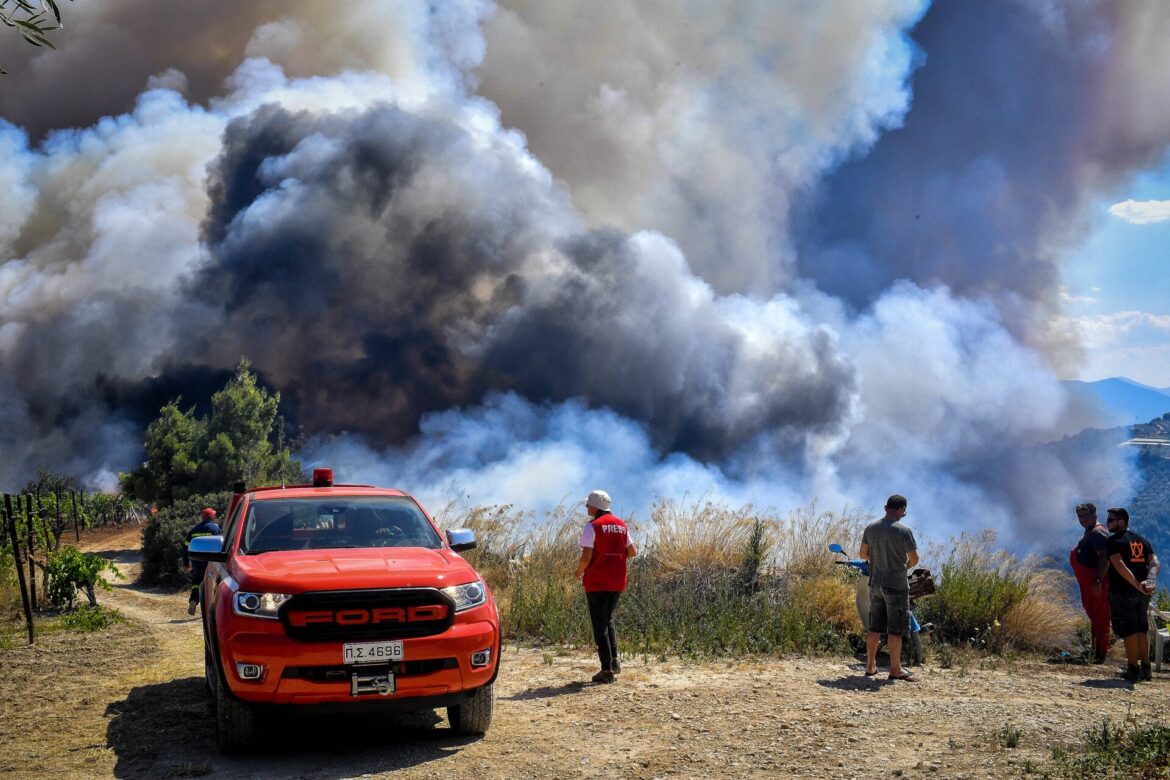 «Μάχη» σε 6 πύρινα μέτωπα