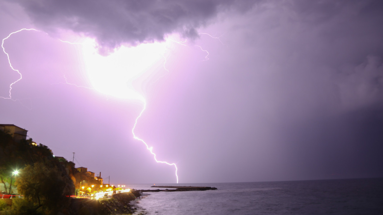 Σλοβακία: Τουλάχιστον 15 τραυματίες από καταιγίδα κατά τη διάρκεια υπαίθριου μουσικού φεστιβάλ 1