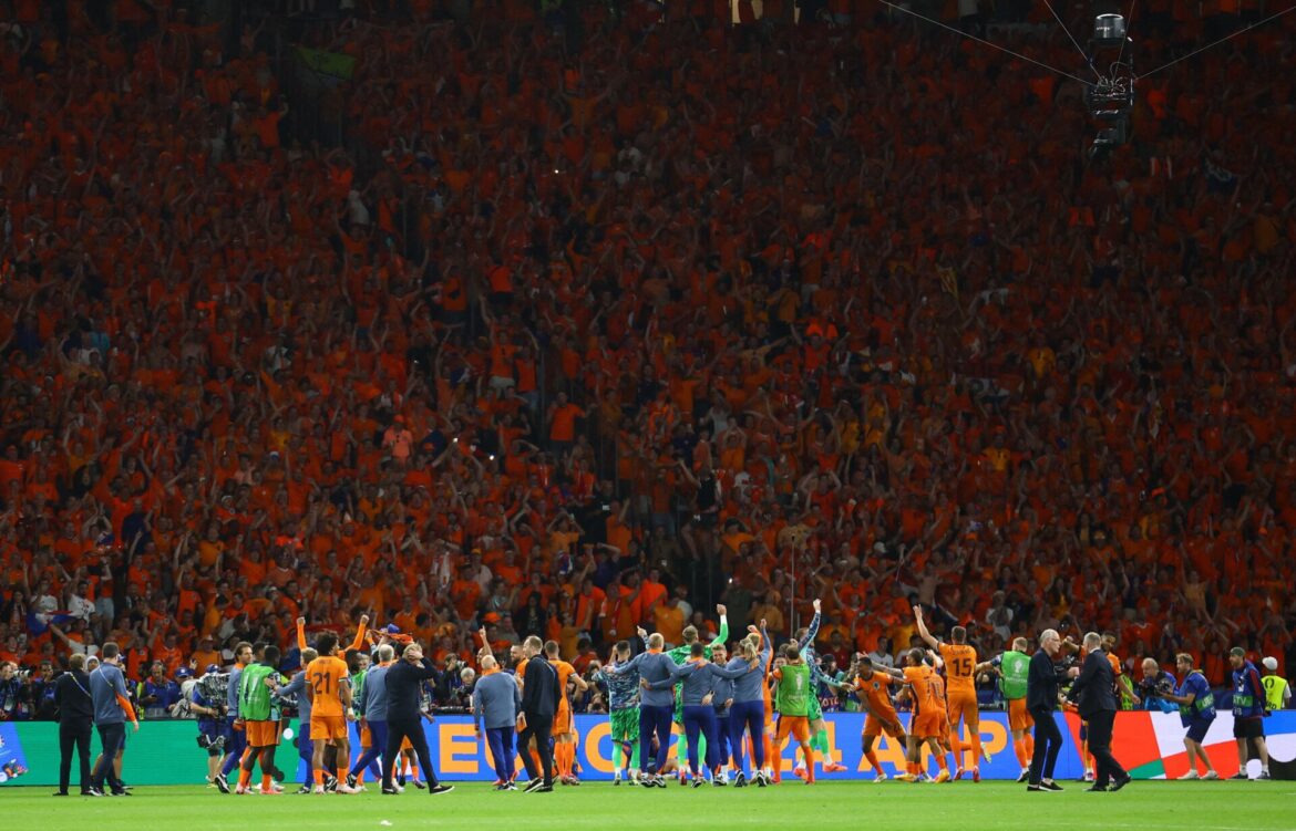 Στα ημιτελικά του Euro 2024 με ανατροπή οι «Οράνιε» (βίντεο)