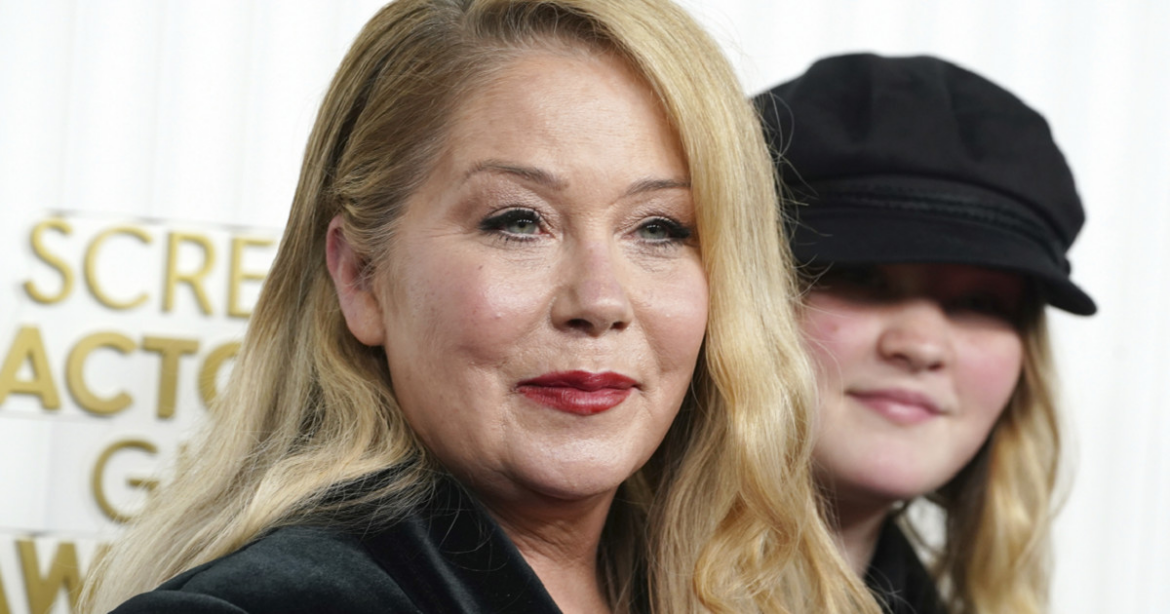 Η Κριστίνα Άπλγκεϊτ αποκάλυψε ότι έκανε πλαστική επέμβαση μετά από πίεση παραγωγού