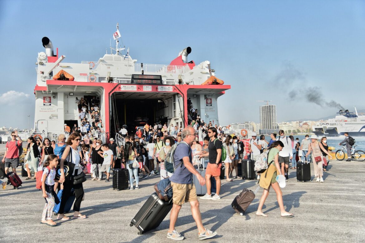 Την Τρίτη η απολογία των συλληφθέντων