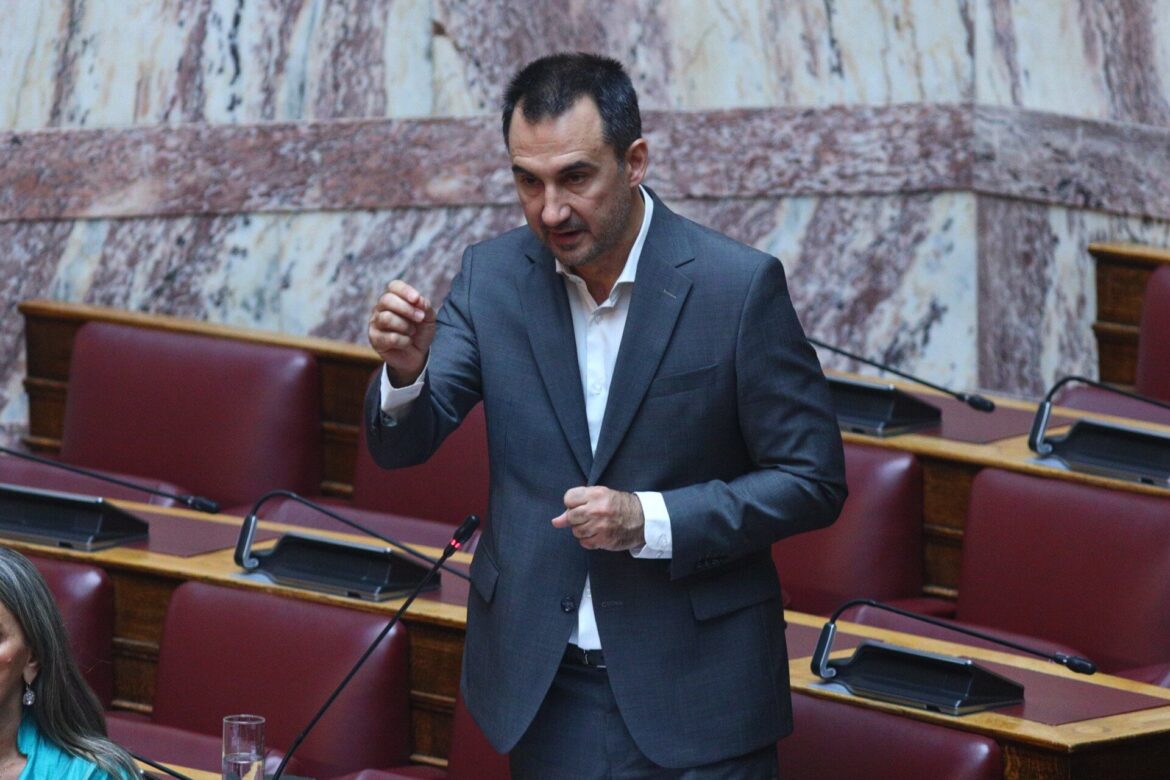 Κάλεσμα Χαρίτση σε «όλα τα αριστερά και προοδευτικά κόμματα» για καταψήφιση των «υπερεξοπλισμών Μητσοτάκη»