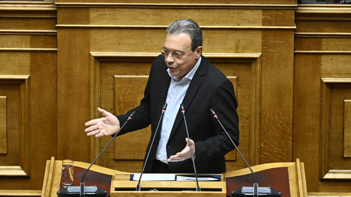 Βουλή: Αντιδράσεις της αντιπολί5ευσης μετά την ομιλία Βορίδη για την Αριστερά