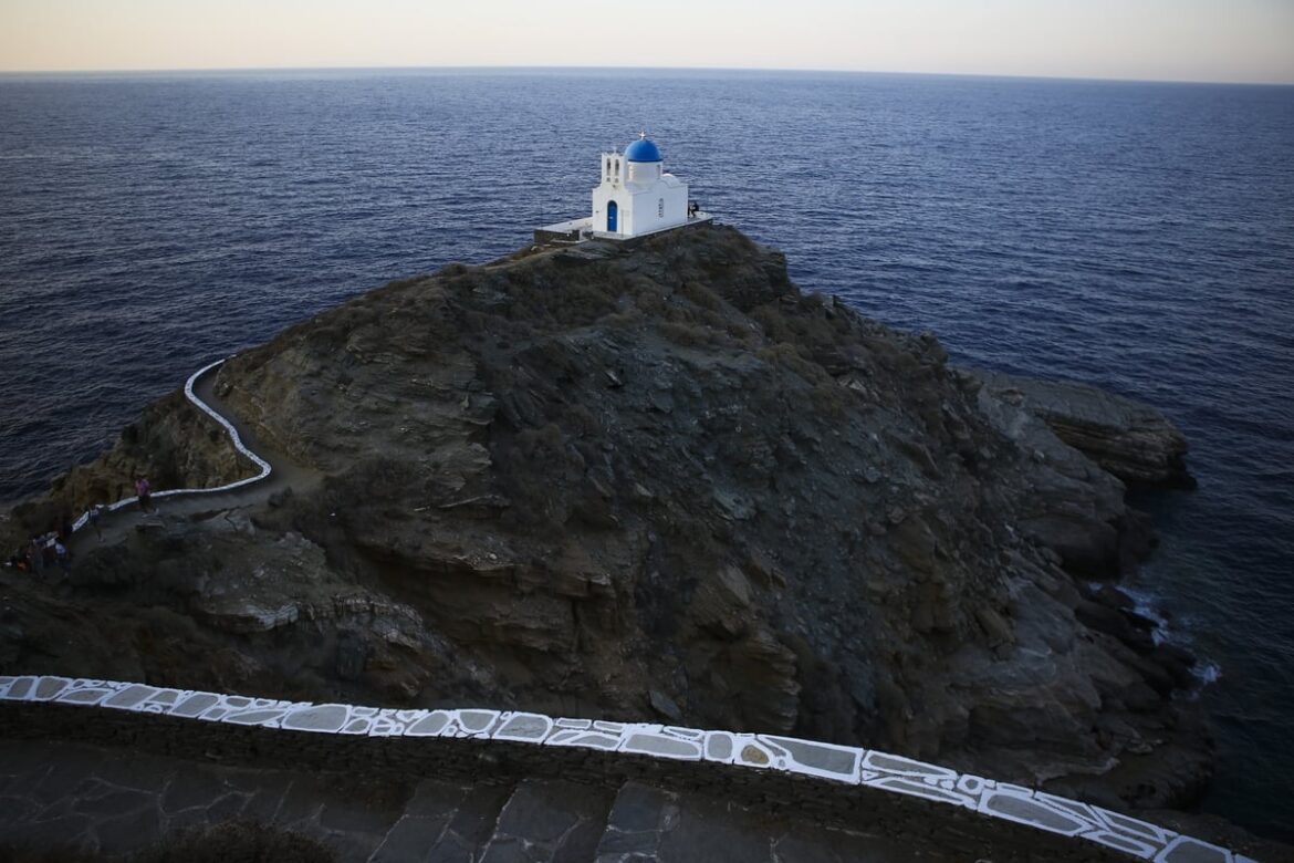 Εορτολόγιο: Ποιοι γιορτάζουν σήμερα, 8 Ιανουαρίου