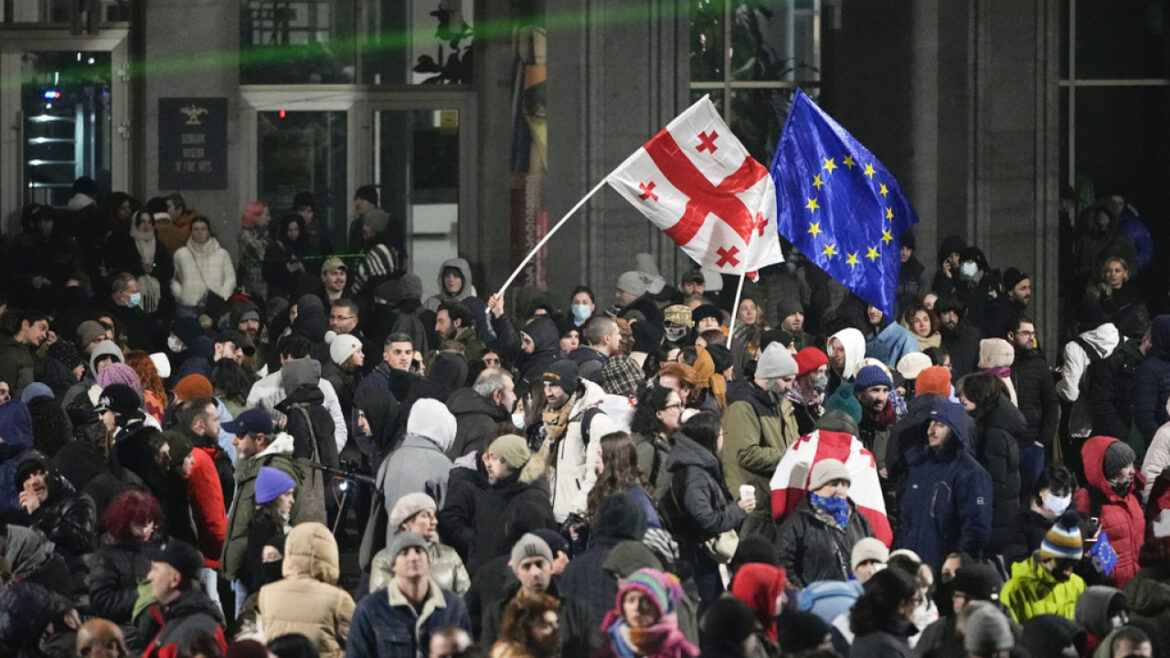 Σύλληψη ηγετών της αντιπολίτευσης κατά τη διάρκεια διαδήλωσης στη Γεωργία