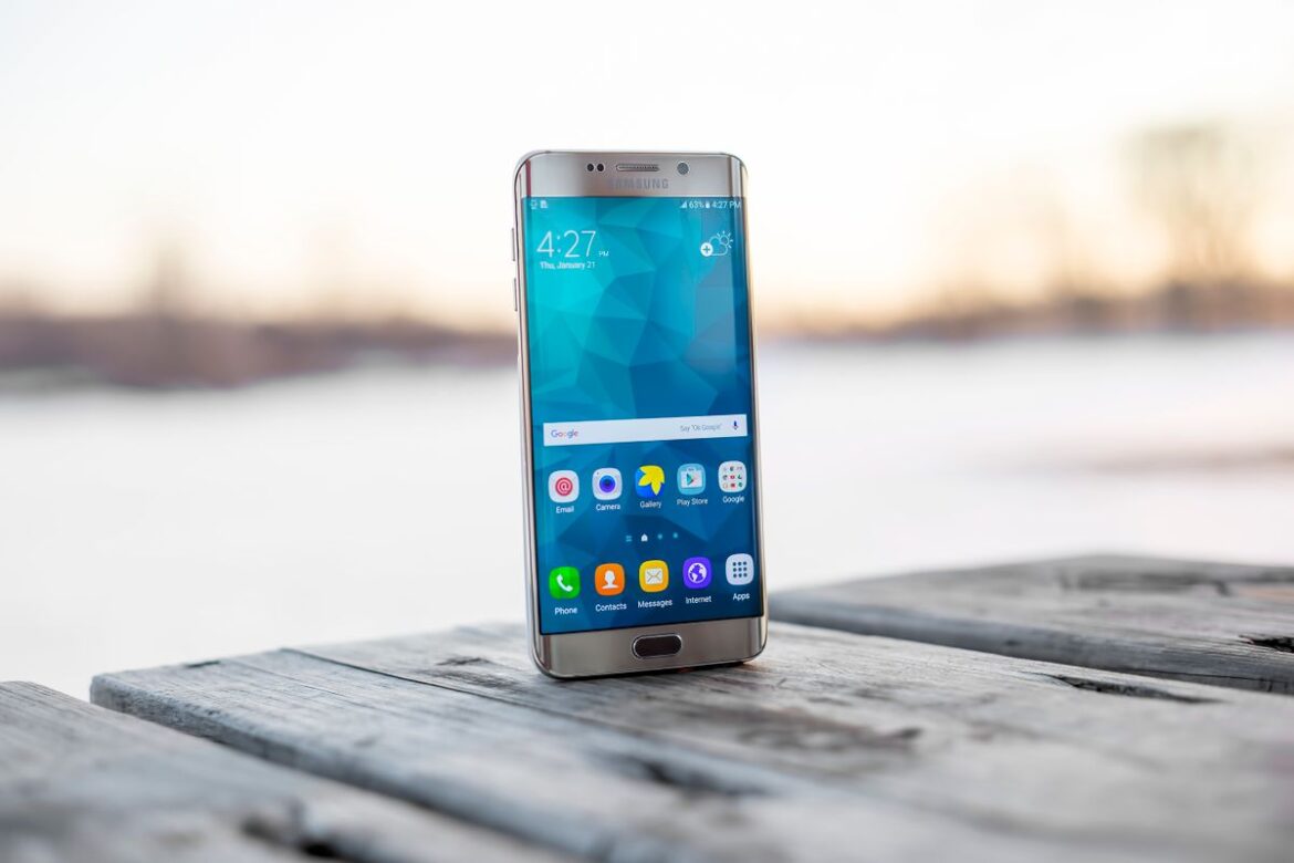 Supa: iPhone SE vs Samsung Galaxy A53 — Ποιο Smartphone να Διαλέξεις;